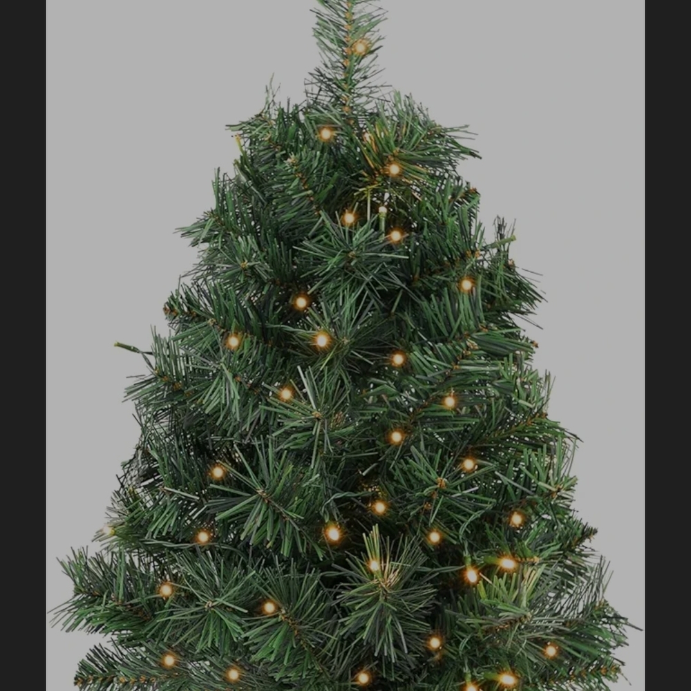Amazon Essentials Green Holiday Tree with Warm Lights